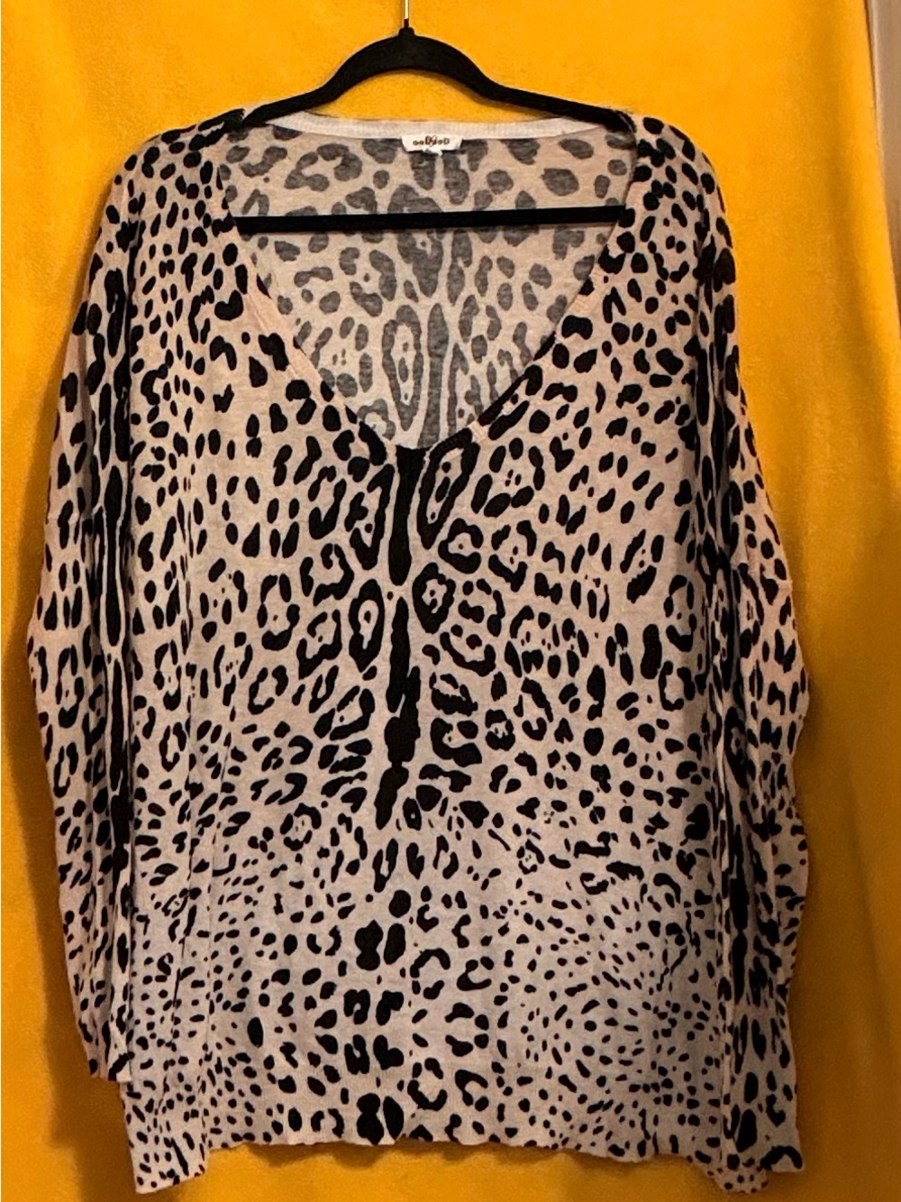 GeeGee Women's Plus Size Lightweight Animal Print Top